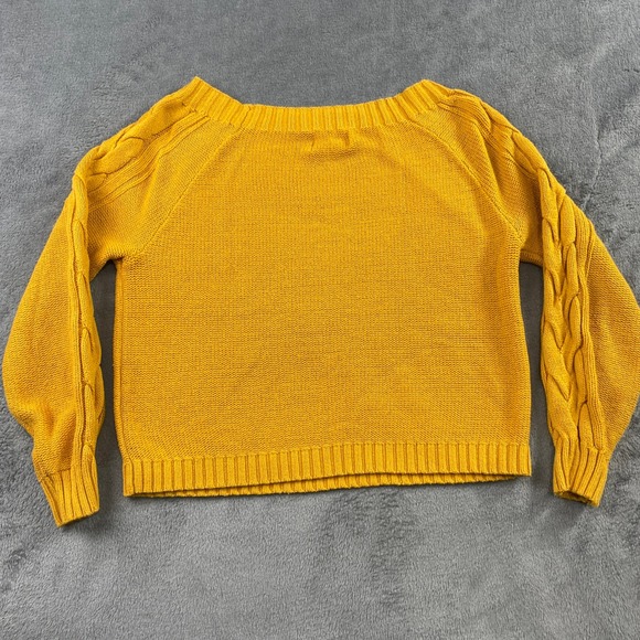 Hollister Cropped Sweater Womens XS Yellow‎ Cable Knit Crew Neck Casual - Picture 9 of 10